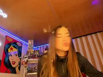 Kloelamaravilla18  live sex cam