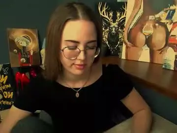 Luxie_queen  live sex cam