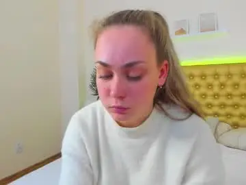 Melaniecutys  live sex cam