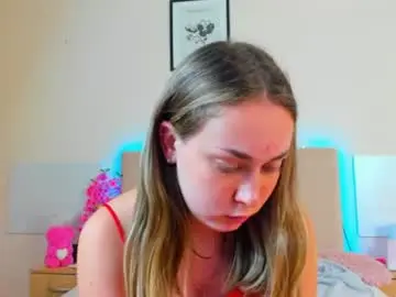 Melaniecutys  live sex cam