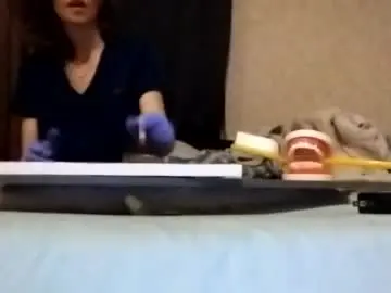 Sweettoothtrixie  live sex cam