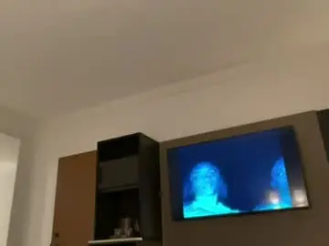 Theofficialparadise  live sex cam