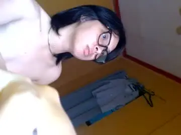 Ursluttty_girl69  live sex cam