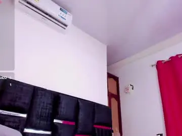 Eladyrous28  live sex cam