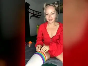 Elisaexplorez  live sex cam