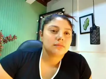 Geo_jonnes25  live sex cam