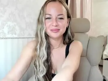 Jennifer838  live sex cam