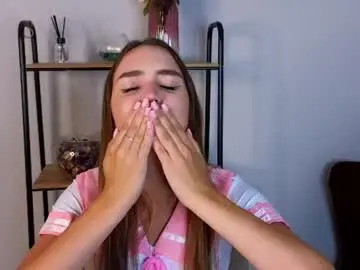 Londynjohnston  live sex cam