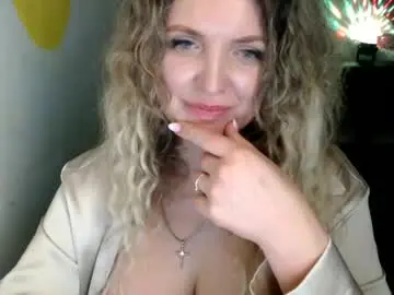 Luxdonna  live sex cam