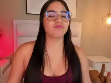 Melanie_hillz  live sex cam