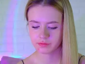 Milanabalmain  live sex cam