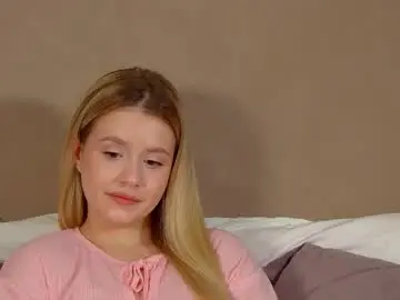 Milanabalmain  live sex cam