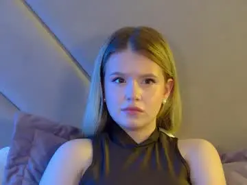 Milanabalmain  live sex cam