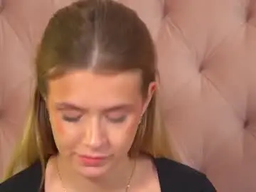 Milanabalmain  live sex cam