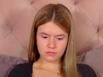 Milanabalmain  live sex cam