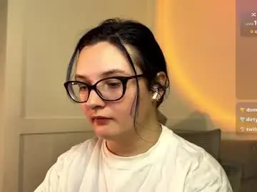 Shylittlemouth  live sex cam
