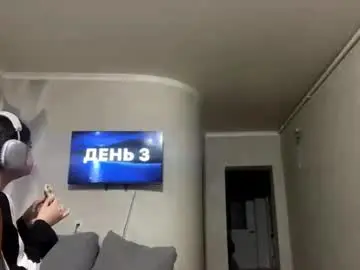 Suzannemarlor  live sex cam