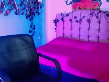 Teylor_k  live sex cam