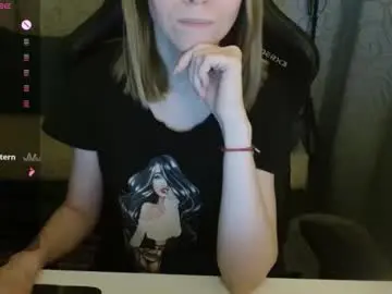 Angelcute32  live sex cam