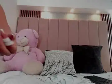 Bonnie_cutte  live sex cam