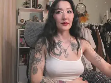 Kellyasian  live sex cam