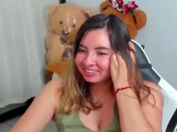 Laracat18  live sex cam