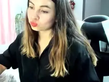Laracat18  live sex cam