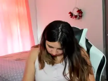 Laracat18  live sex cam