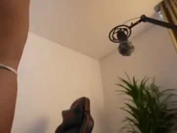 Miss_airi  live sex cam