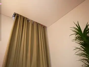 Miss_airi  live sex cam