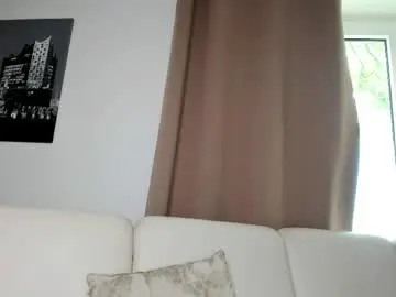 Bustynataschax  live sex cam