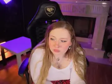 Carolina_winter  live sex cam