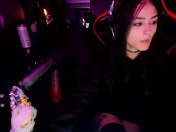 Itsblazeybaby  live sex cam