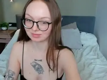 Ivyhornycore  live sex cam