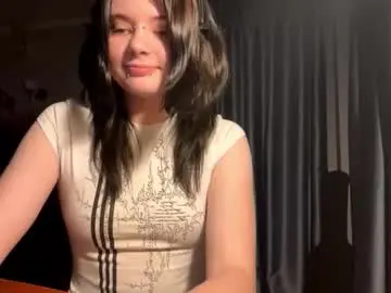 Karinemarchbanks  live sex cam