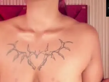 Morena3000  live sex cam