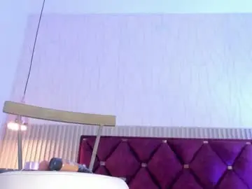 Morena3000  live sex cam