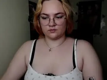 Redhotqueen1  live sex cam