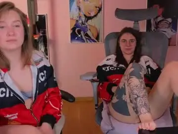 Saint_trisha  live sex cam