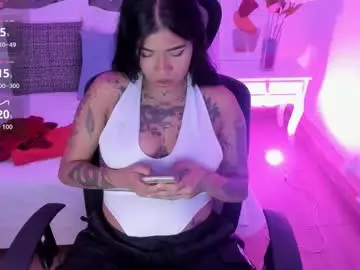 Ssharlot__  live sex cam