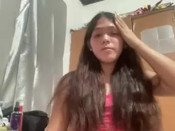 Sweethot_bella  live sex cam