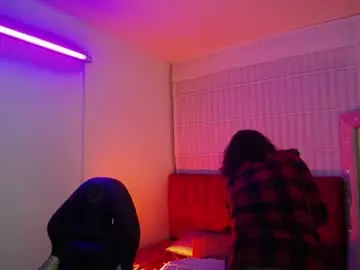 Andy_eagleton_20  live sex cam