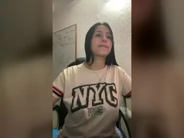 Candy_liittle18  live sex cam
