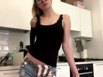 Eva_lovelune  live sex cam