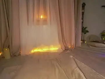 Innocenthiishh  live sex cam