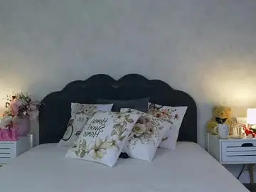 J3nnifers  live sex cam