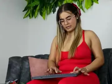 Melody_fire11  live sex cam