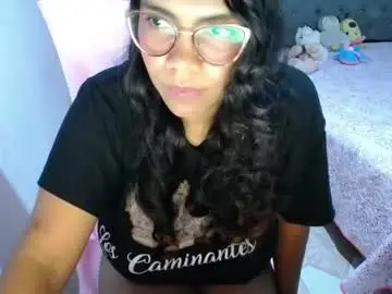 Nicol_24  live sex cam