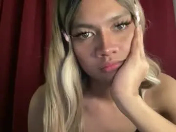 Sexynakedweapon  live sex cam
