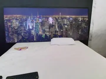 Anderjrr  live sex cam